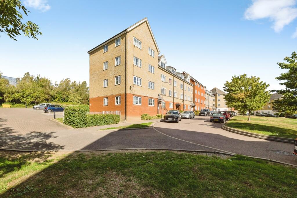 Main image of property: Kendal, Purfleet-on-Thames, Essex, RM19