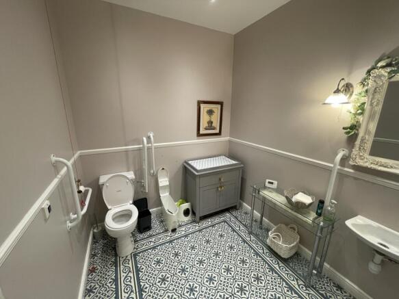 Photo 11