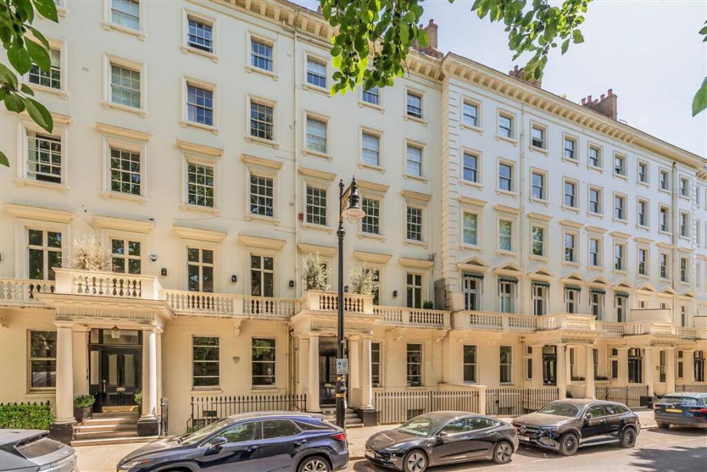 Main image of property: Warwick Square, London