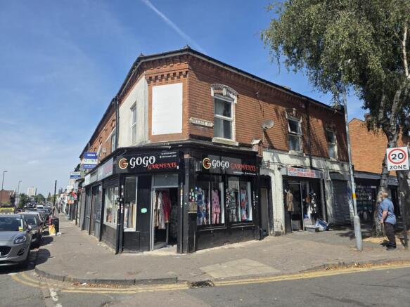 Main Road Corner location
