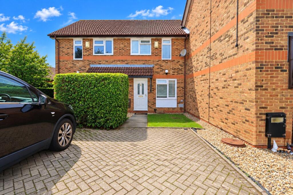 Main image of property: Boxberry Gardens, Walnut Tree, Buckinghamshire, MK7