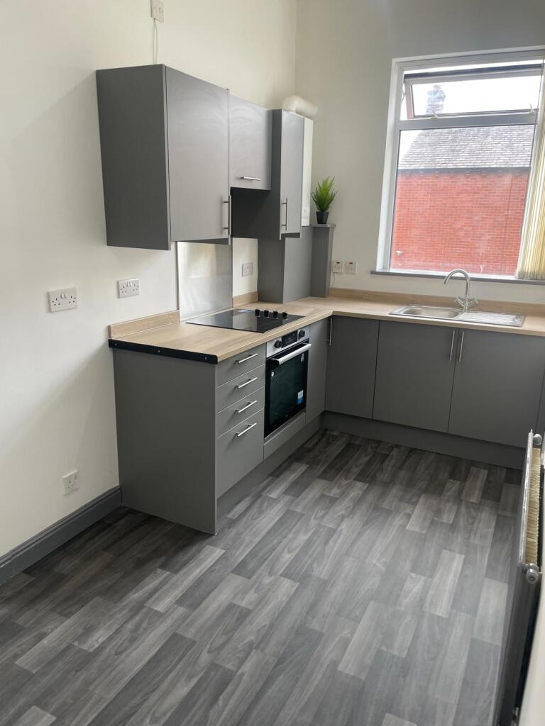 Main image of property: Droylsden Road, Manchester