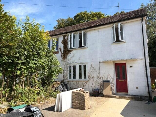 Main image of property: Aldbanks, Dunstable, Bedfordshire, LU6