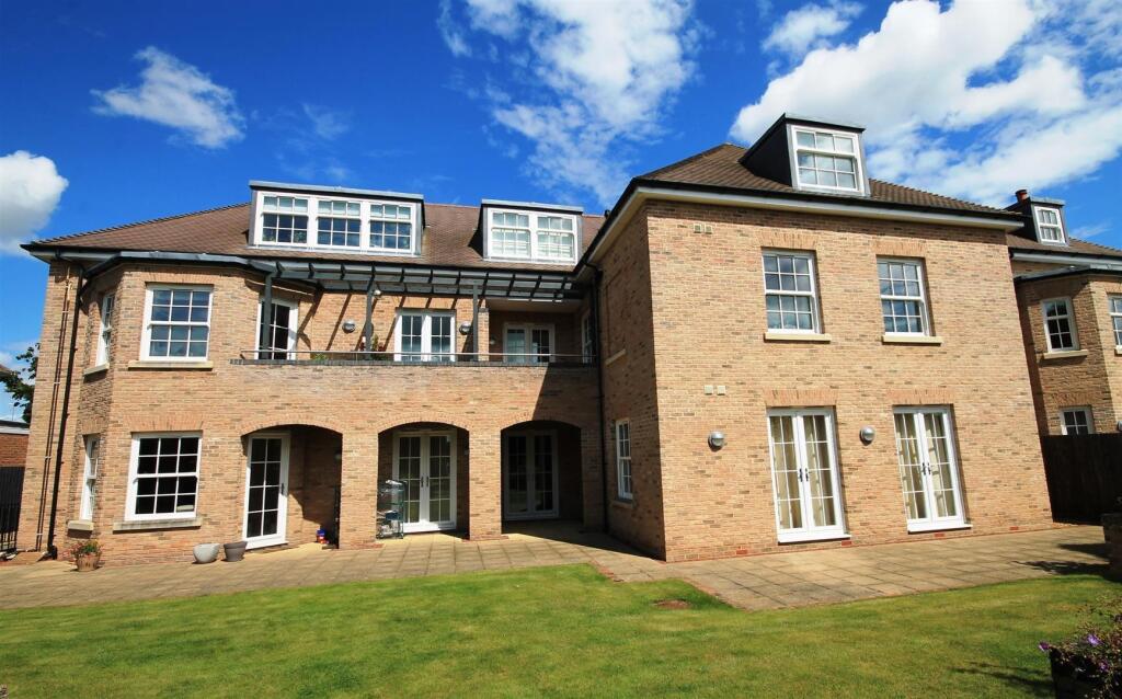 Main image of property: Howes Court, Huntingdon Road, Cambridge