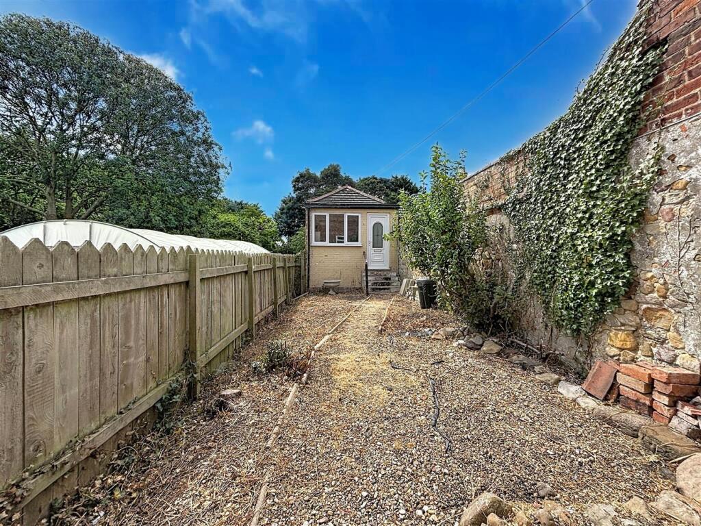 Main image of property: Newbegin, Hornsea