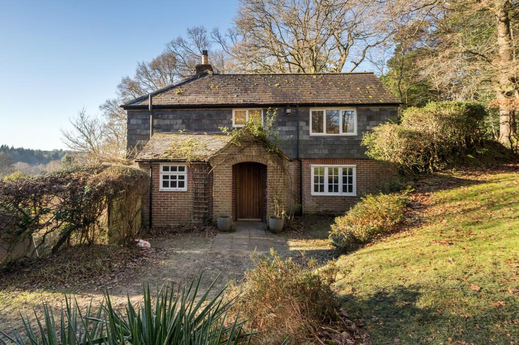 Main image of property: Hewshott Lane, Liphook, GU30