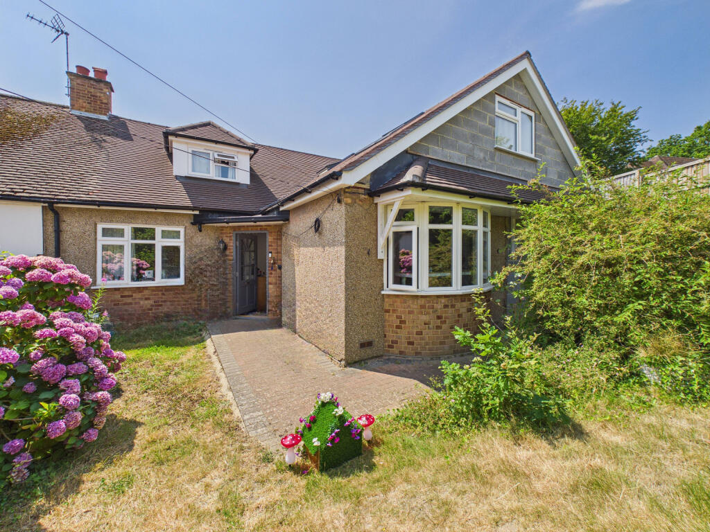Main image of property: Oak Tree Road, Marlow, Buckinghamshire