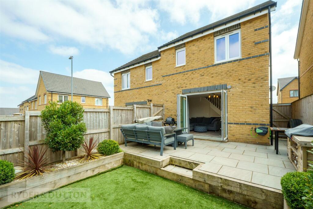 Main image of property: Lapwing Close, Crosland Moor, Huddersfield, West Yorkshire, HD4