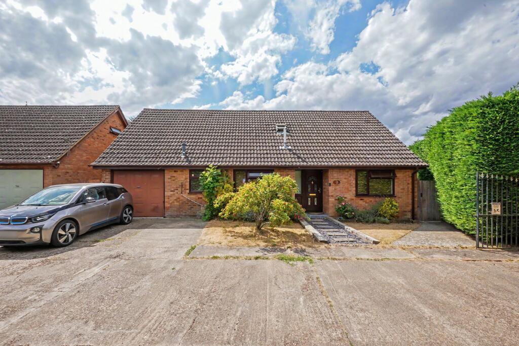 Main image of property: Greenvale Gardens, Gillingham, ME8