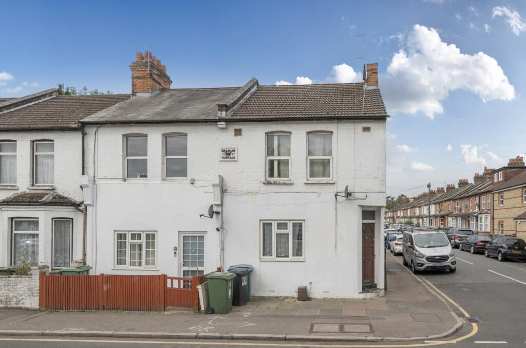 Main image of property: Leavesden Road, Watford WD24 5EP