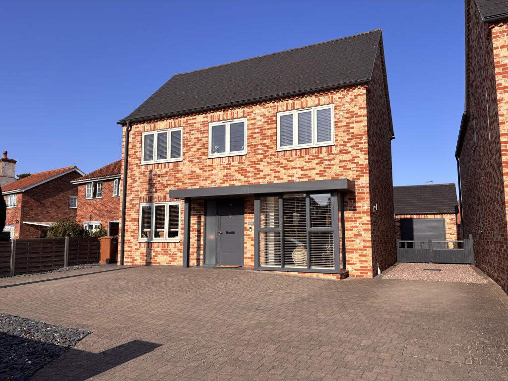 Main image of property: High Street, Bassingham, Lincoln, Lincolnshire
