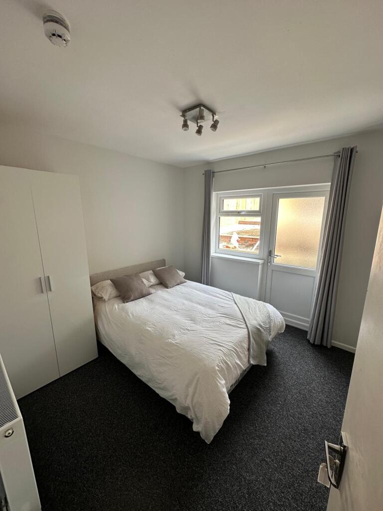 Main image of property: 136a Duckpool Road, Newport, 