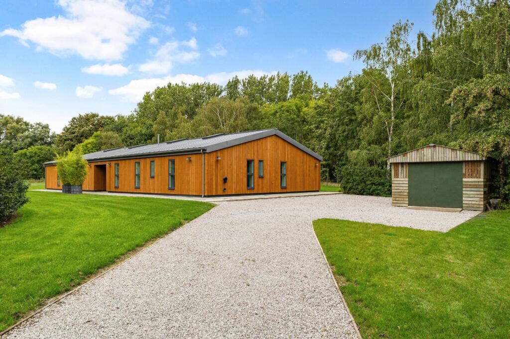 Main image of property: Poppy Hill, Henlow, Bedfordshire, SG16