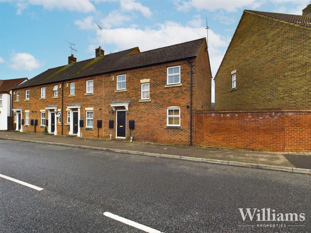 Main image of property: Arncott Way, Aylesbury, HP19