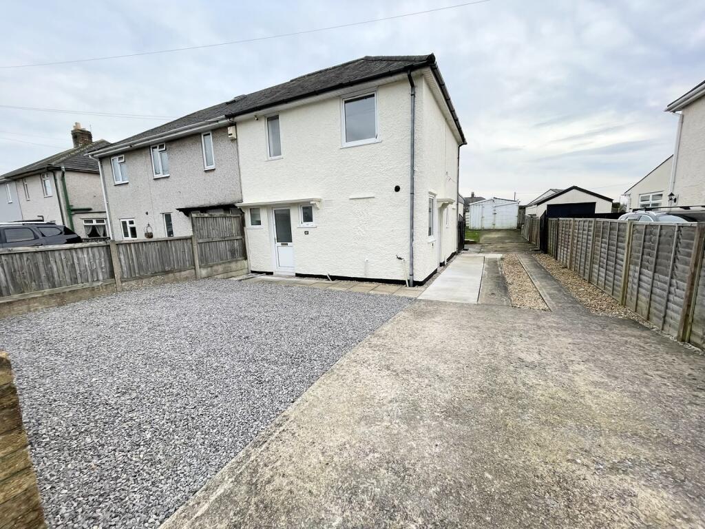 Main image of property: Crossway, Rogiet, Caldicot, Mon. NP26 3SJ