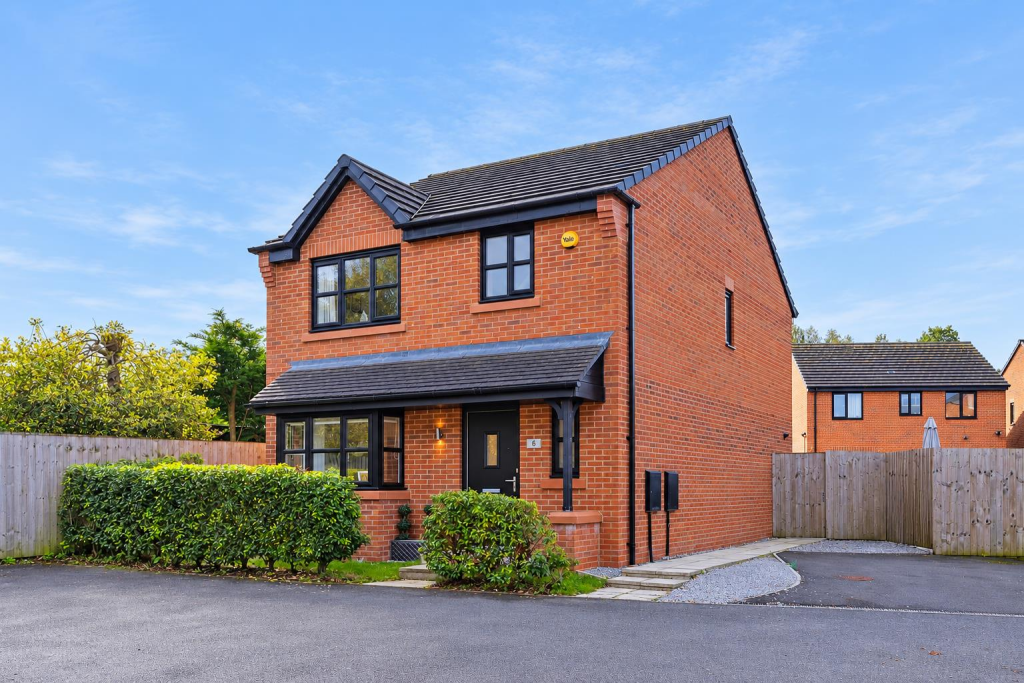 Main image of property: Yew Tree Close, Leigh, WN7