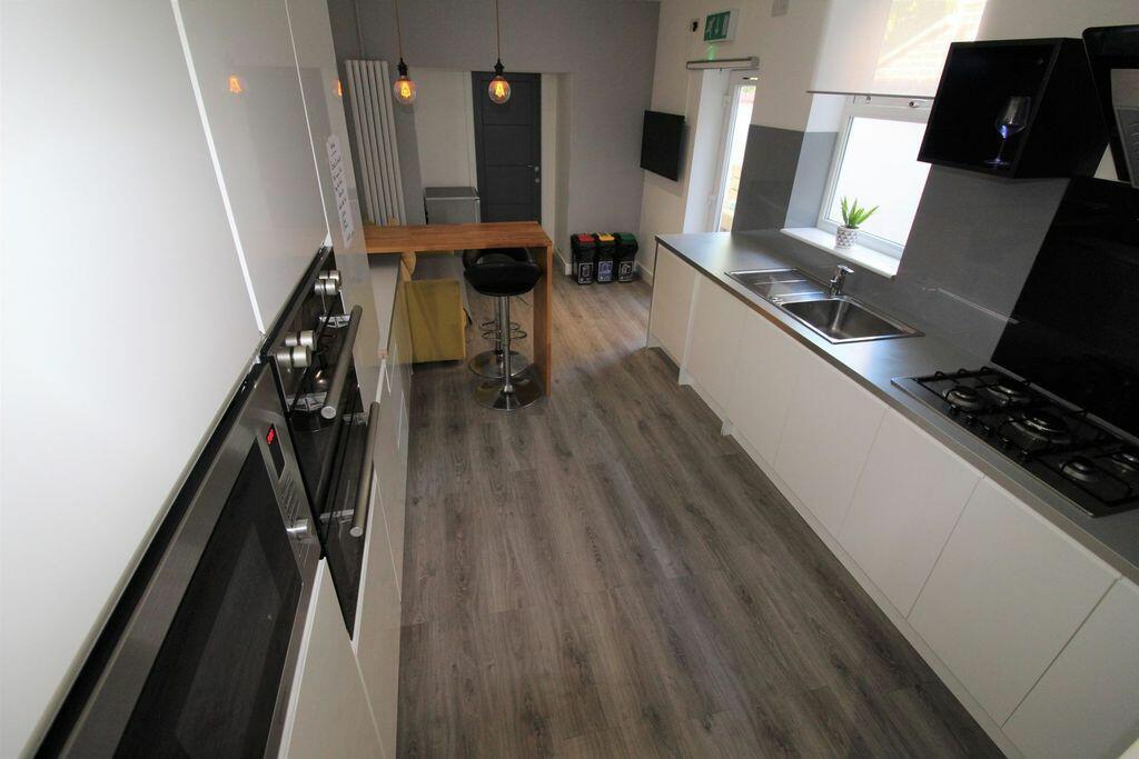 Main image of property: Room 3, 200 Barton Lane, Eccles, M30 0HJ