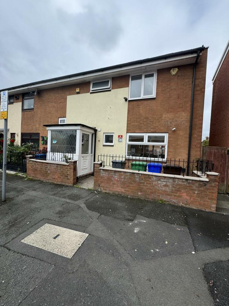 Main image of property: Manchester , M13
