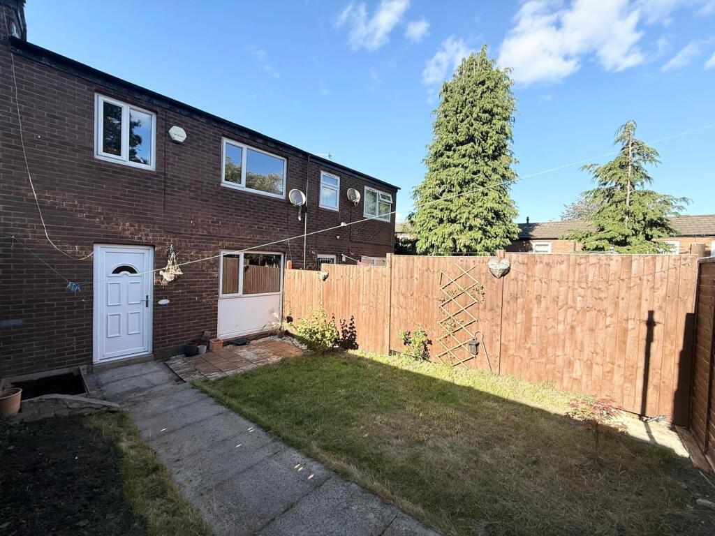 Main image of property: Snowden Vale, Leeds, West Yorkshire, LS13