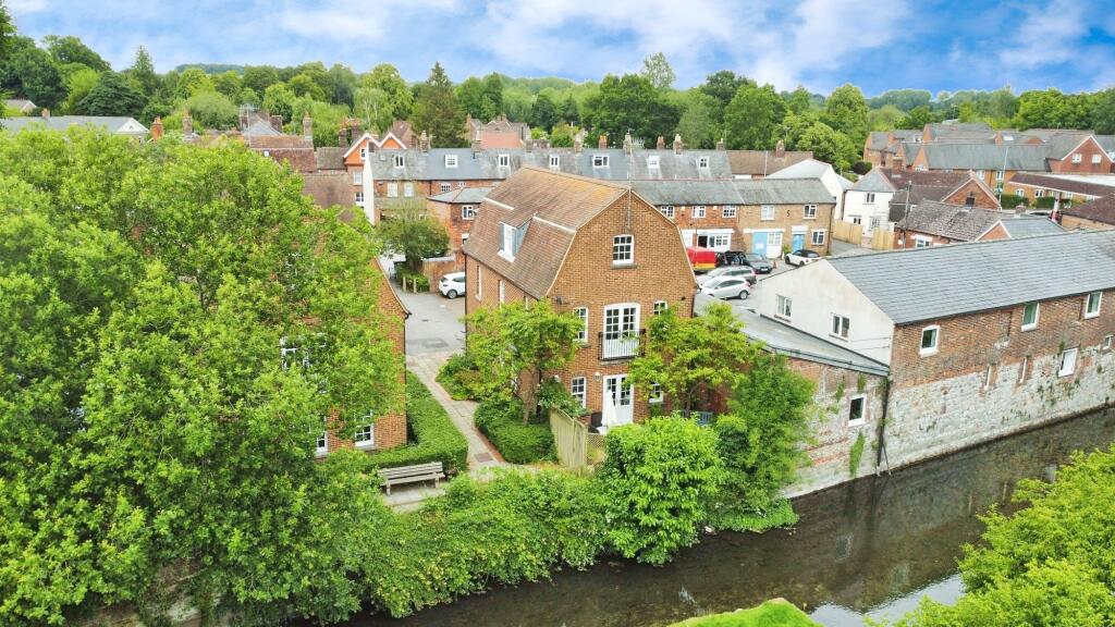 Main image of property: London Road, Marlborough, SN8