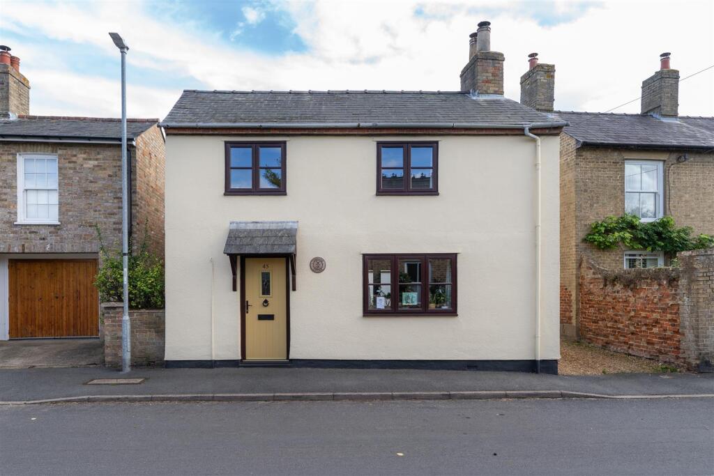 Main image of property: Cambridge Cottage, High Street, Haddenham