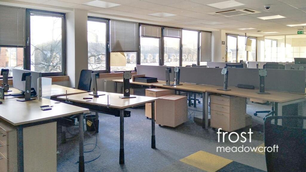 Oxford  Cambridge Hse Upper Richmond Rd Putney Office 1.jpg
