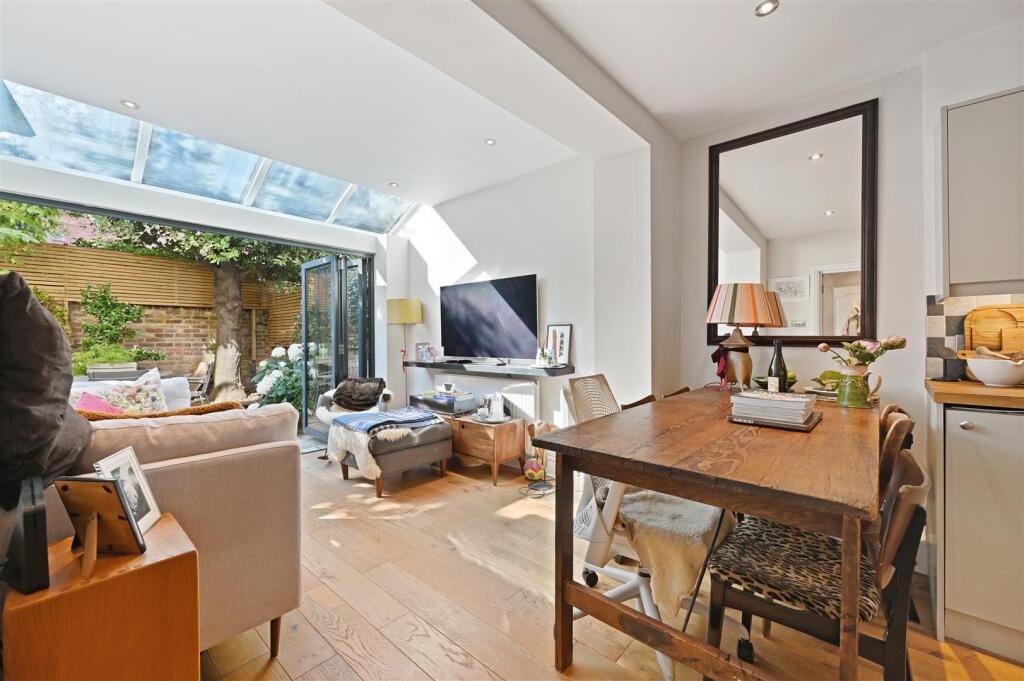 Main image of property: Lakeside Road, London W14