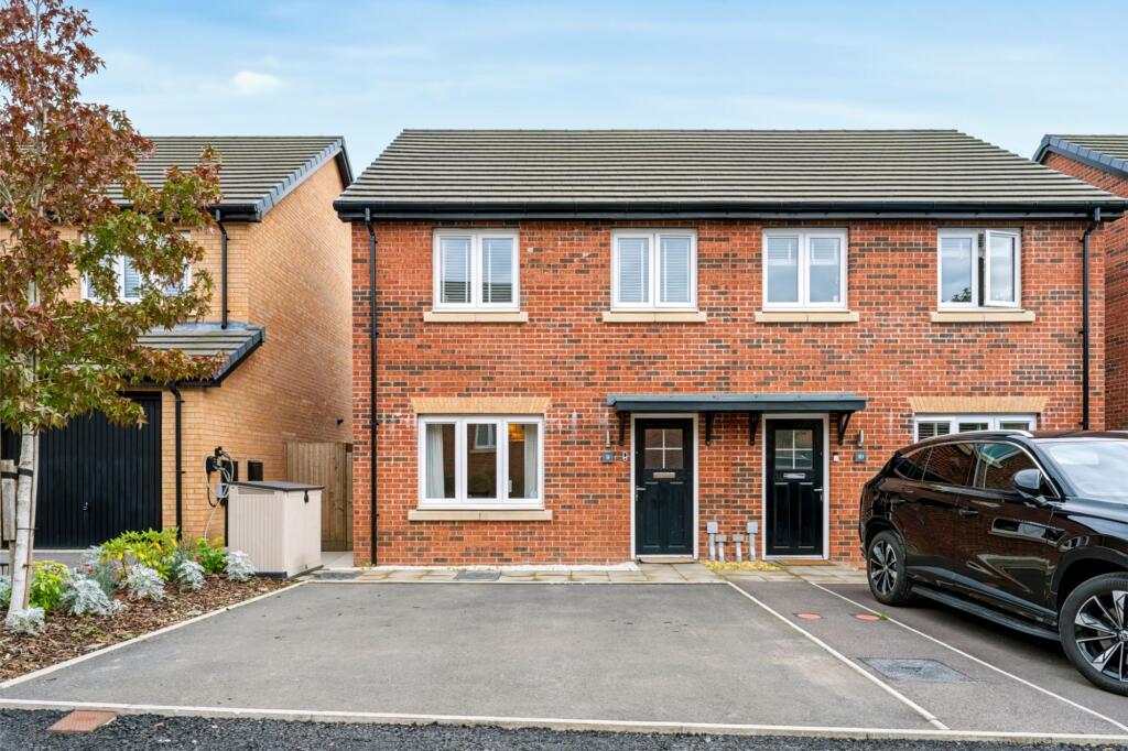 Main image of property: Llantwit Fardre, Pontypridd, CF38