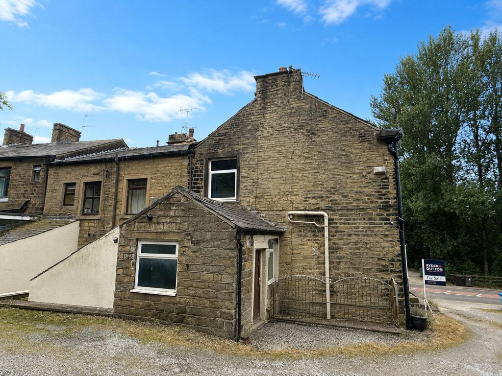 Main image of property: Huddersfield Road, Waterhead, Oldham, Greater Manchester, OL4