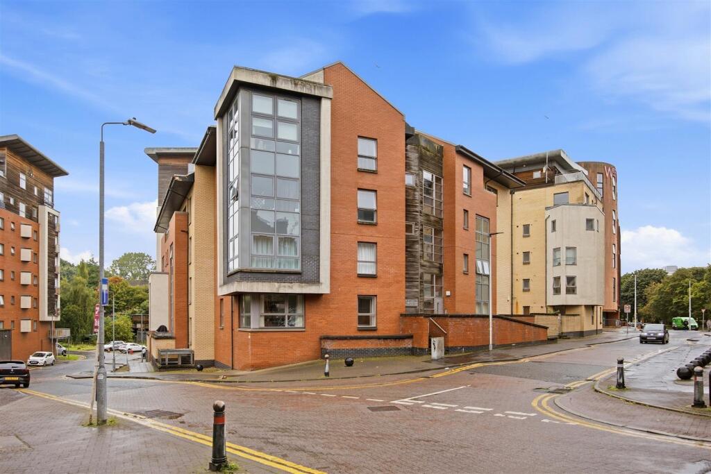Main image of property: Castle Street, Partick, Glasgow