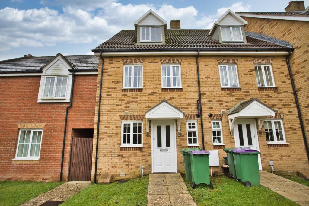 Main image of property: Storey Crescent, Hawkinge, Kent