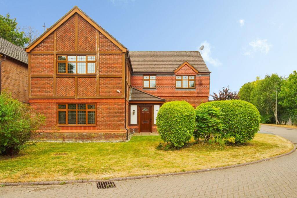 Main image of property: Glade Drive, Little Sutton, Ellesmere Port, Cheshire, CH66