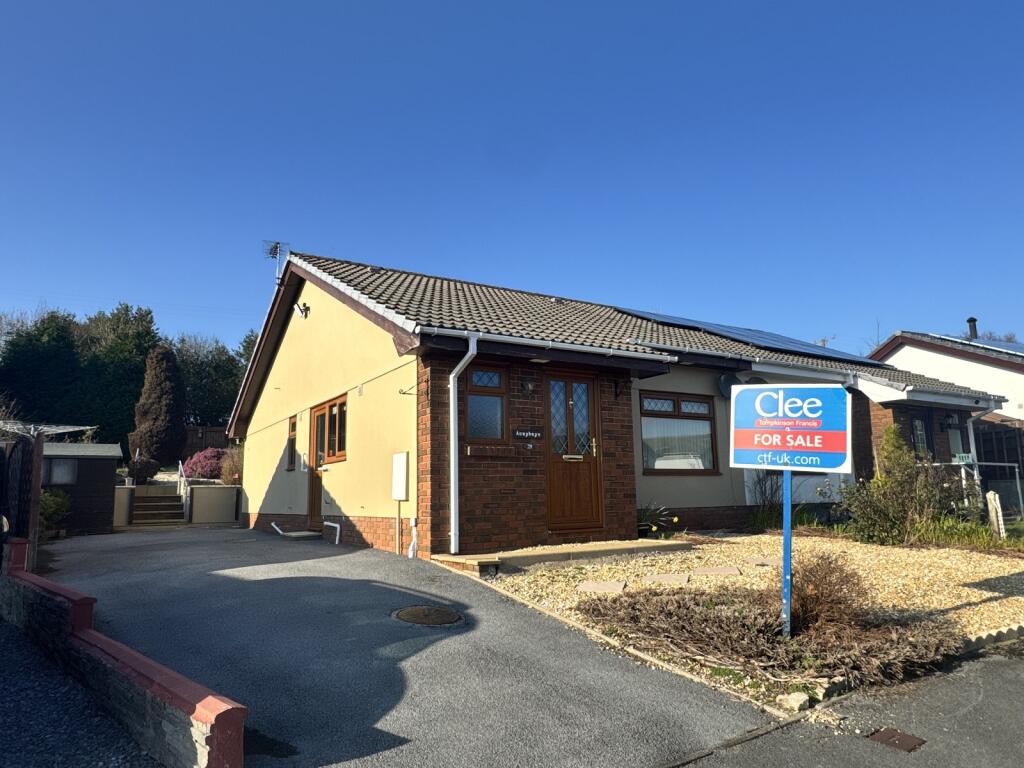 Main image of property: Brynglas, Penygroes, Llanelli, Carmarthenshire.
