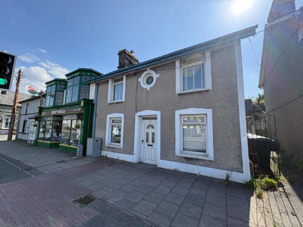 Main image of property: Church Street, Penrhyndeudraeth
