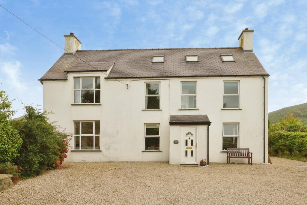 Main image of property: Ffordd Dewi Sant, Nefyn, Pwllheli, Gwynedd, LL53