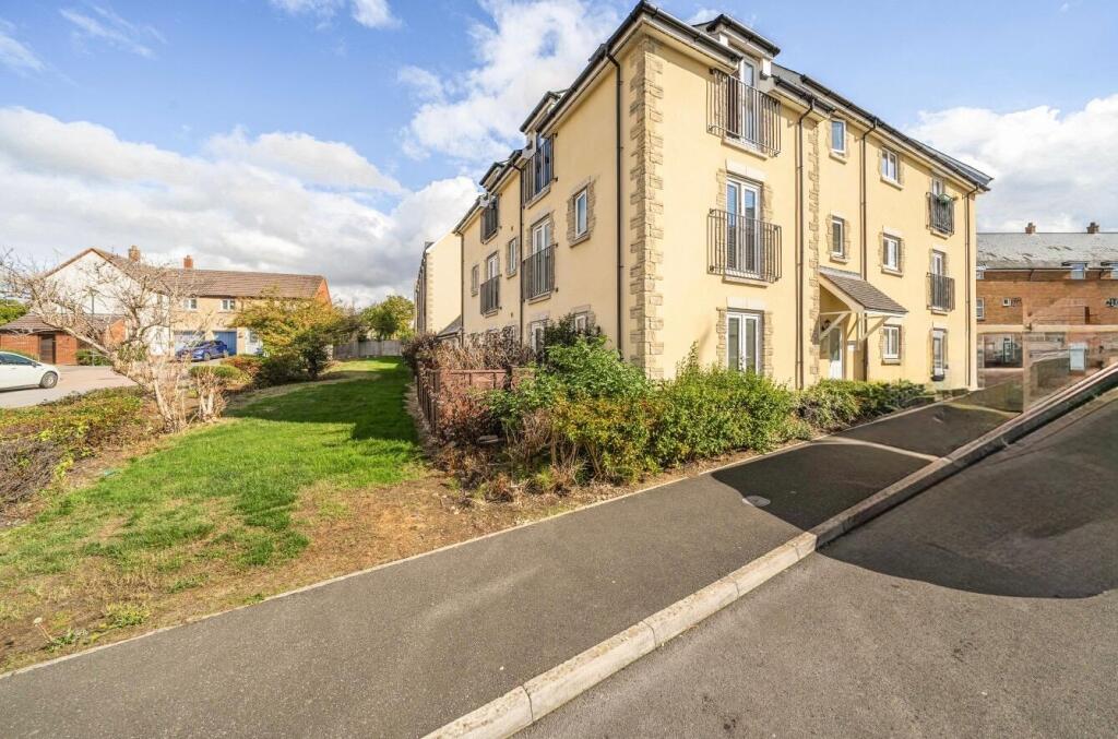 Main image of property: Dyson Road, Swindon, SN25