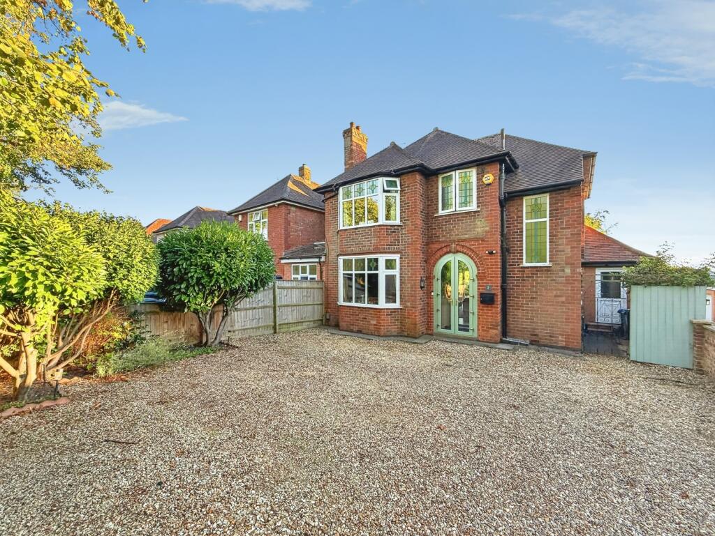 Main image of property: Hillcrest Avenue, Northampton, Northamptonshire, NN3