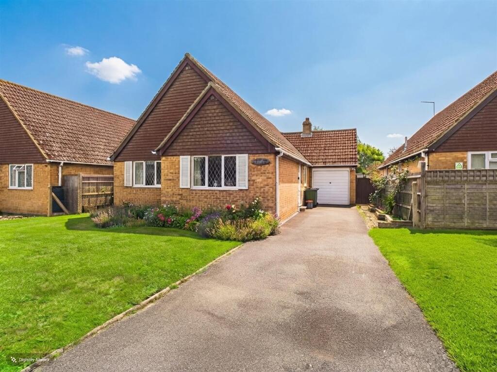 Main image of property: Manor Close, Icklesham