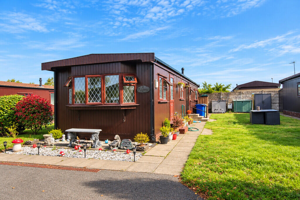 Main image of property: The Elms, Torksey
