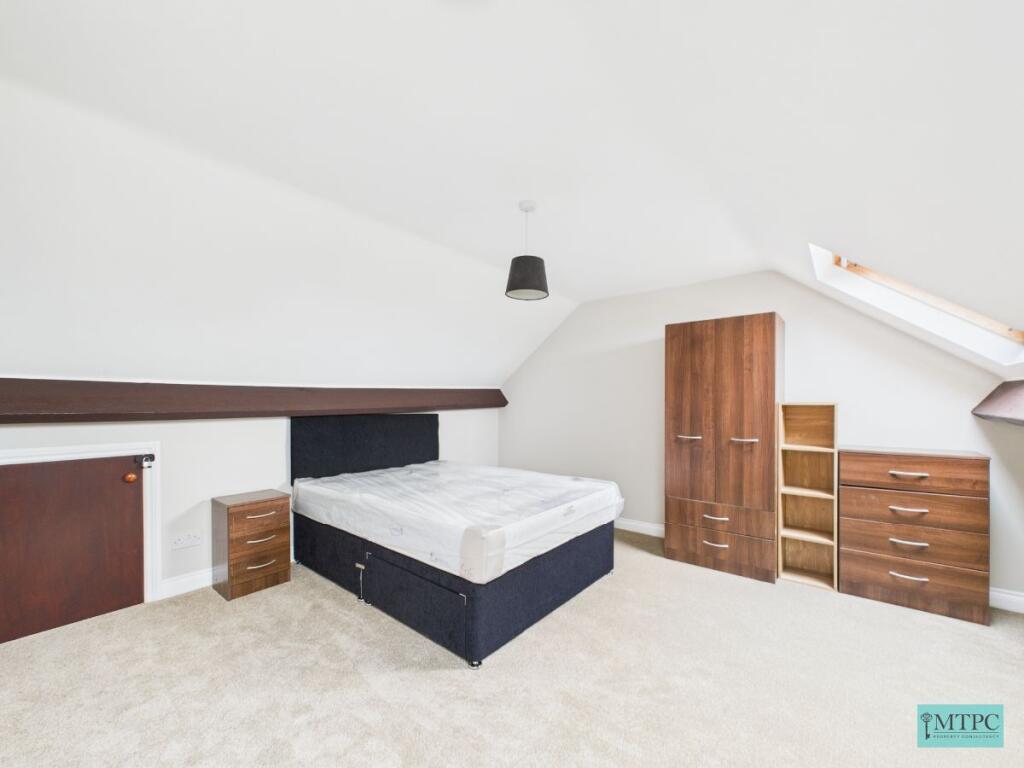 Main image of property: Room 5, Kingsway North, York