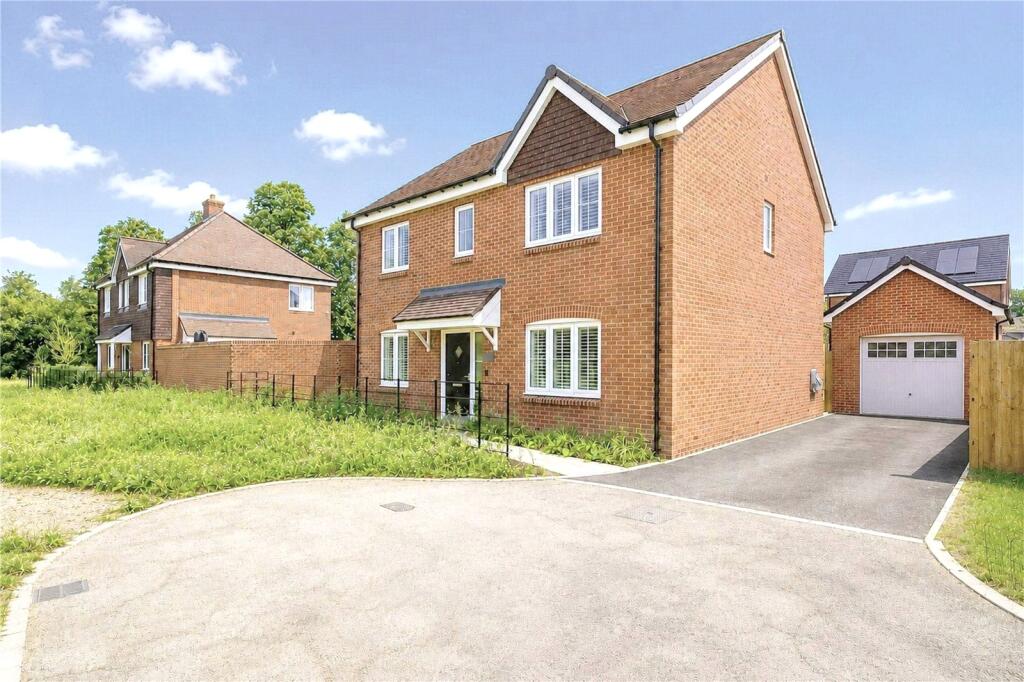 Main image of property: Summerstead Farm Road, Sherfield-on-Loddon, Hook, Hampshire, RG27