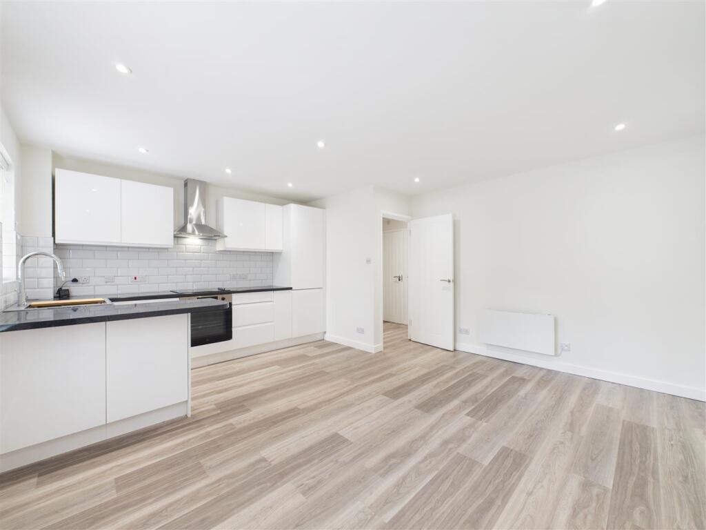 Main image of property: Redoubt Close, Hitchin