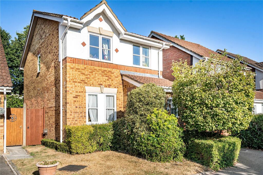 Main image of property: Lincoln Close, Ash Vale, Surrey, GU12