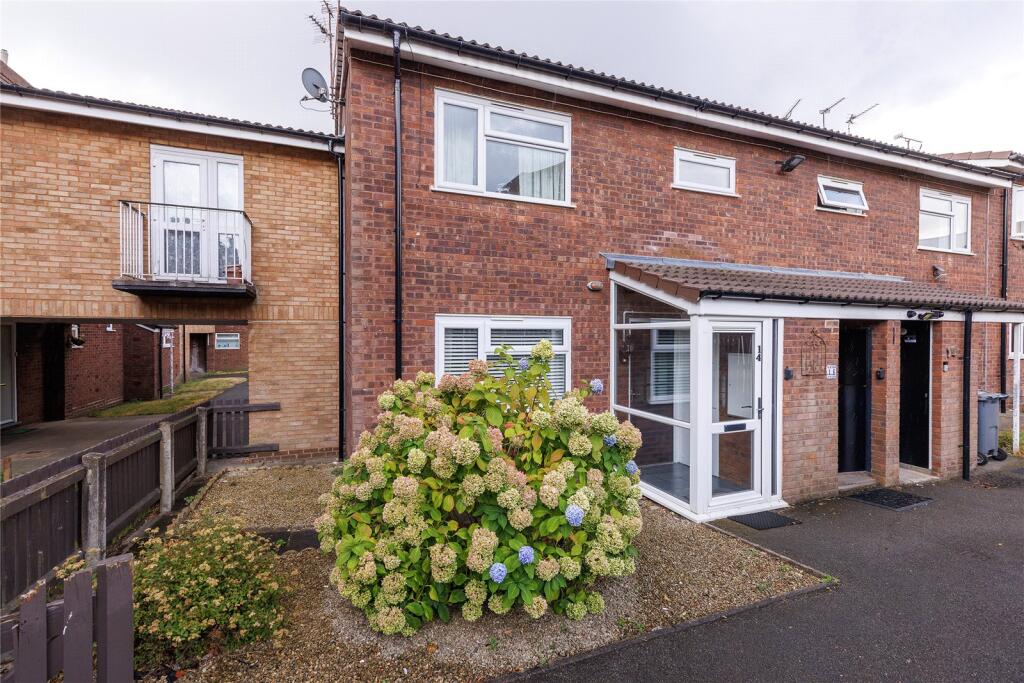 Main image of property: Ratcliff Walk, Oldbury, West Midlands, B69
