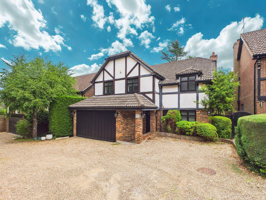 Main image of property: Overchess Ridge, Chorleywood, Rickmansworth, WD3 5SF