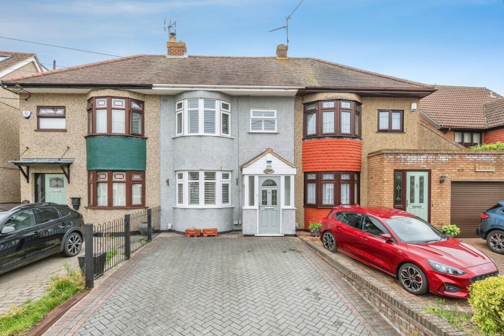 Main image of property: High Road, Laindon, Basildon, Essex, SS15