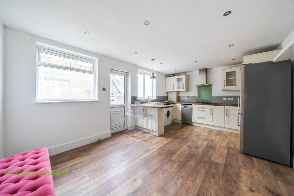 Main image of property: Gladstone Road, Croydon, CR0
