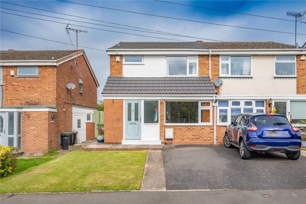 Main image of property: Redland Close, Marlbrook, Bromsgrove, Worcestershire, B60