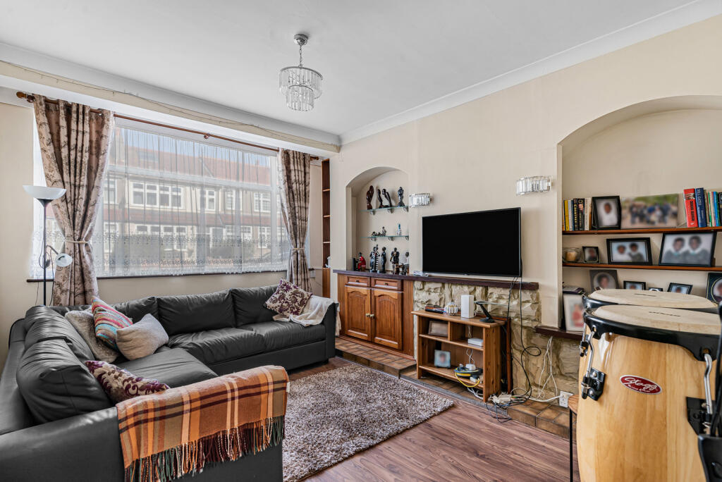 Main image of property: Fieldend Road, London, SW16