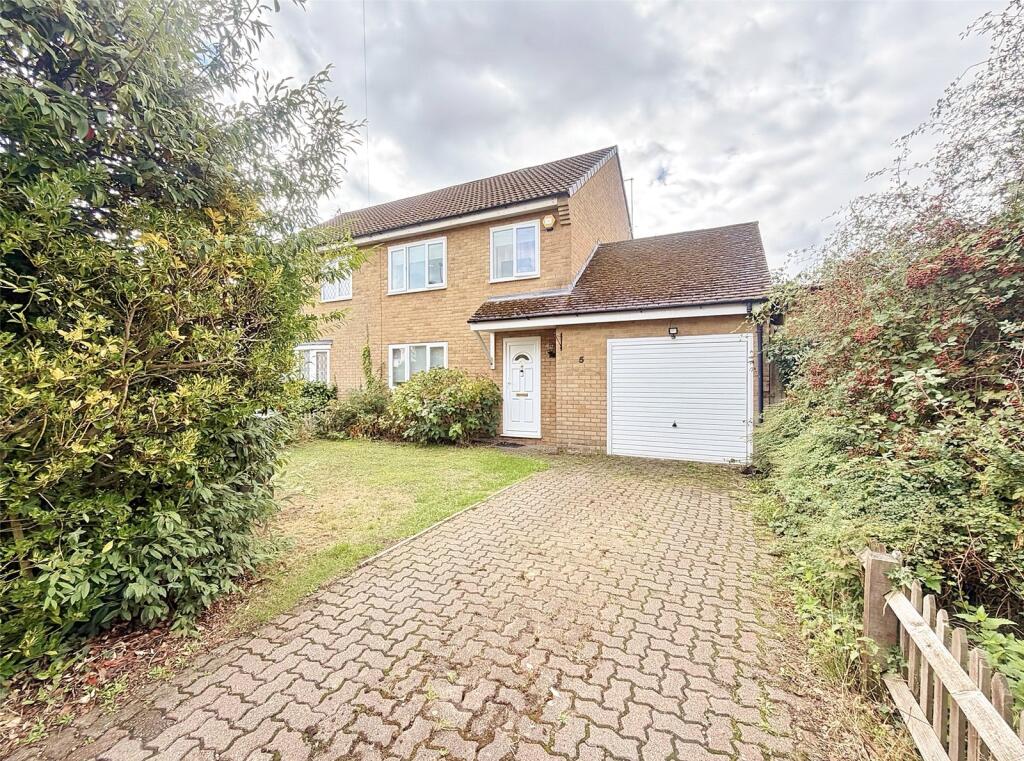 Main image of property: Otter Close, Verwood, Dorset, BH31